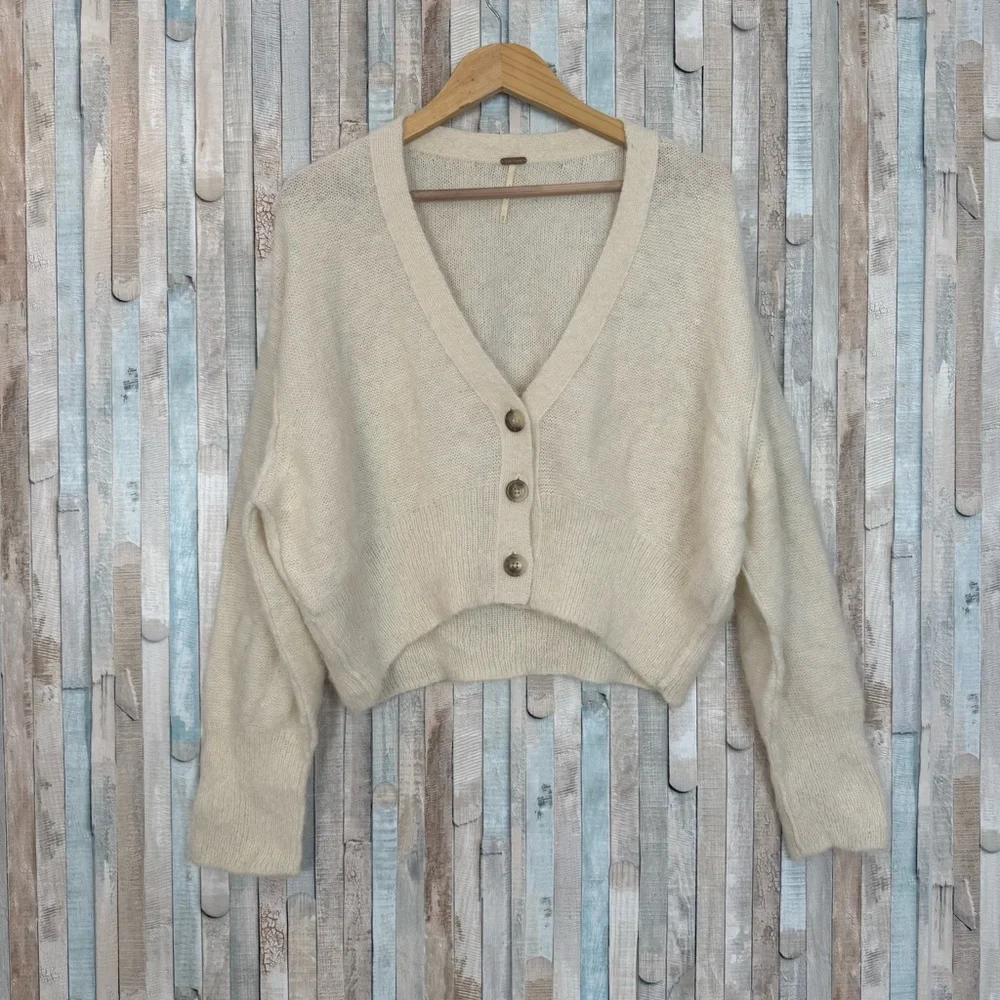 Free People XS Alpaca Knit Cropped Slouchy Eclair Cardi Cardigan Sweater Cream
